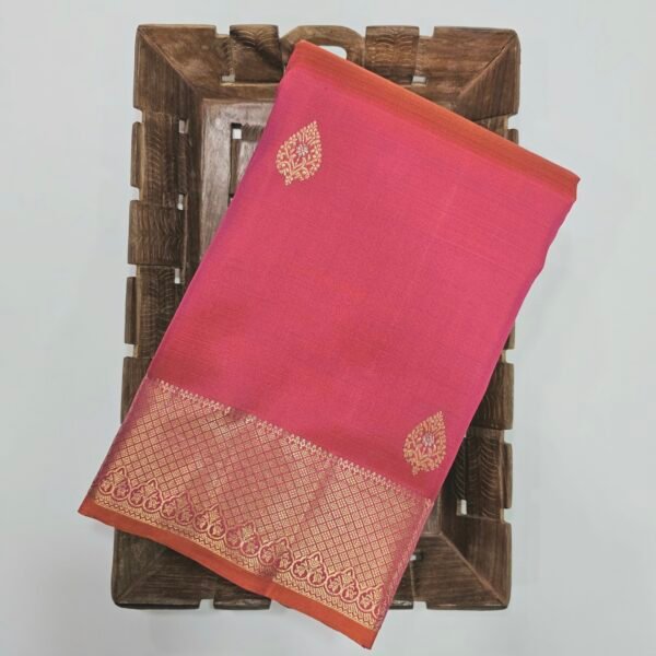 Magenta Pink with Antique Gold Grandeur (D/W Dhanvika Butta)